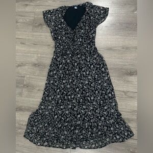 Old Navy Black and White Floral Maxi Dress